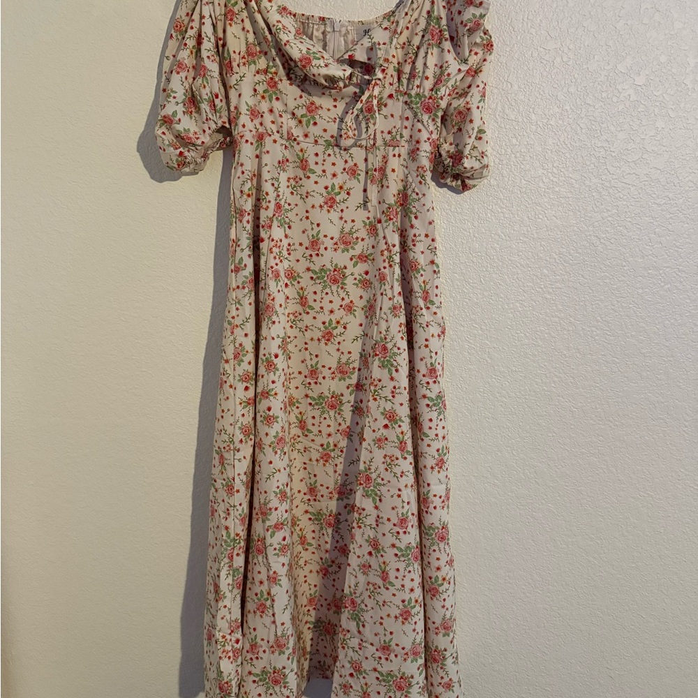 Floral Print Maxi Dress with Puff Sleeves